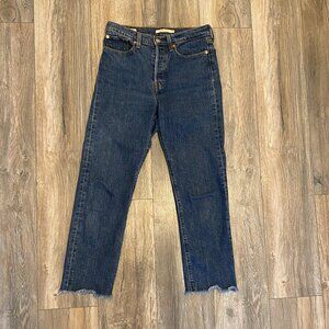 Levi’s Wedgie Straight leg raw hem jeans Size 27